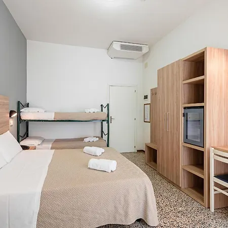 Hotel Admiral 3*