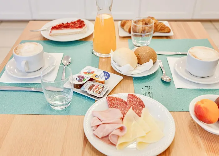 فندق Admiral تْشيزيناتيكو